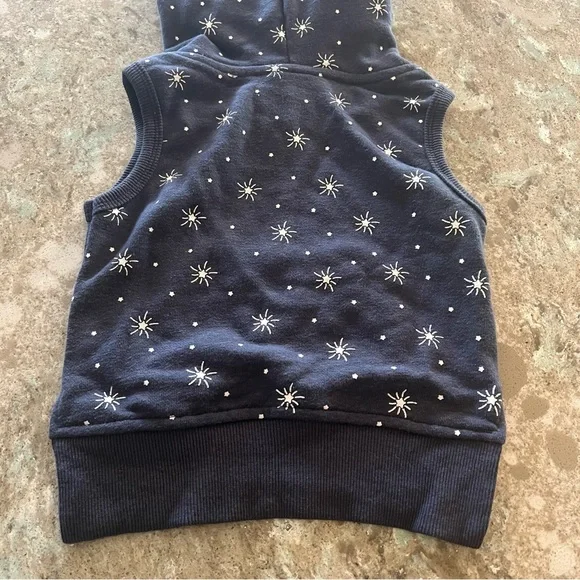 Little Bipsy Navy 🎇 Star Sleeveless Hoodie & Shorts Set - Picture 7 of 15